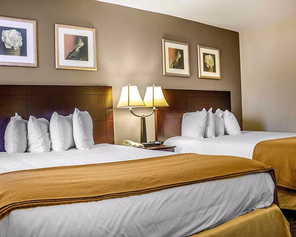 Quality Inn ווטרבורי מראה חיצוני תמונה