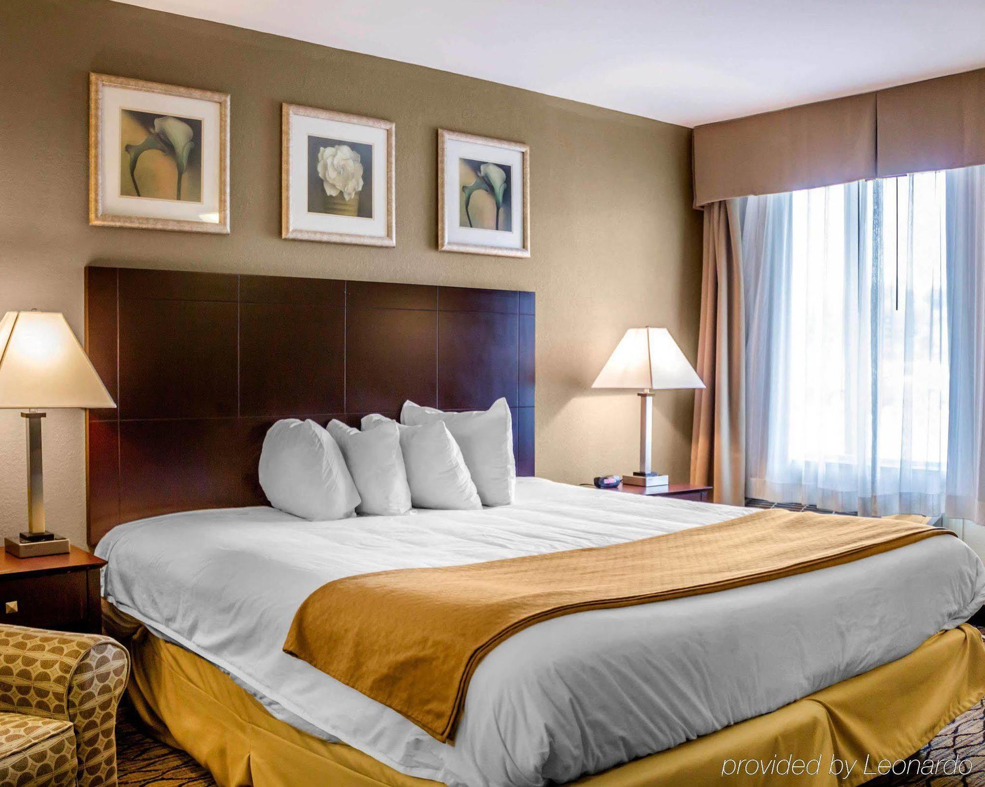 Quality Inn ווטרבורי מראה חיצוני תמונה