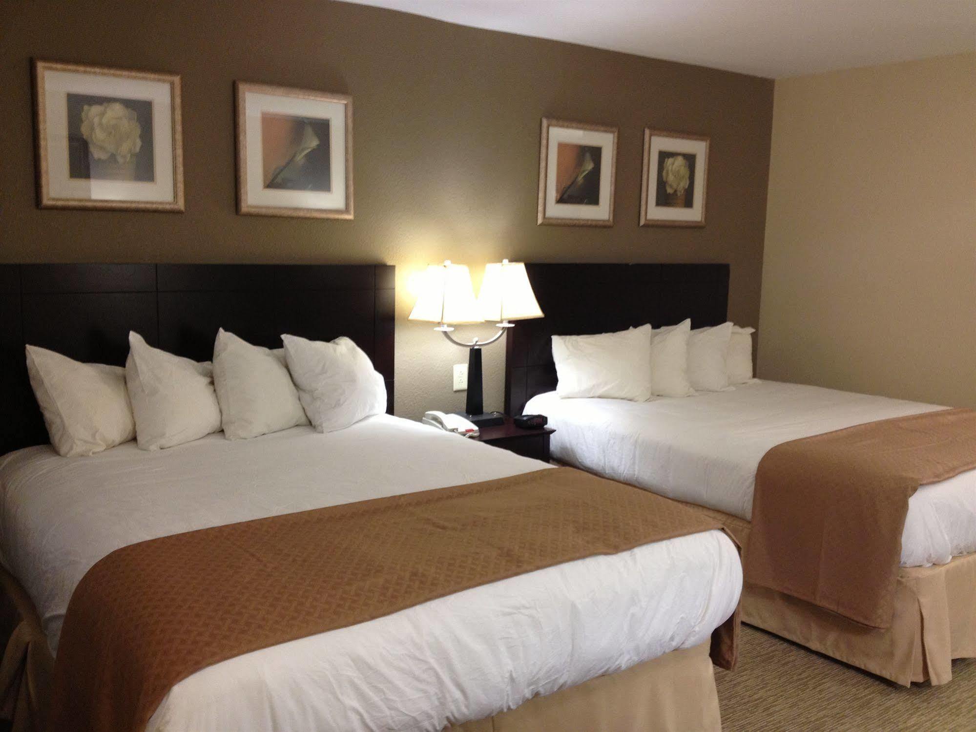 Quality Inn ווטרבורי מראה חיצוני תמונה